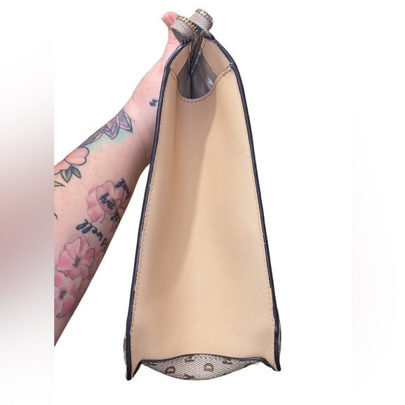 DKNY tote purse in good condition - Picture 7 of 12